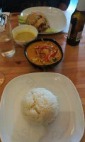Zo Zabb Thai Bistro food