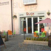 D'lish Coffee Shop outside