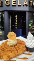 Creams Cafe food
