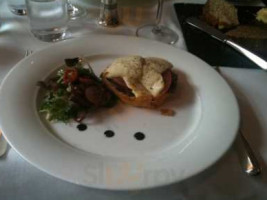 Cliff Townhouse food