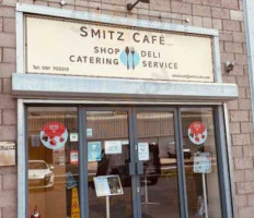 Smitz Shop Cafe outside