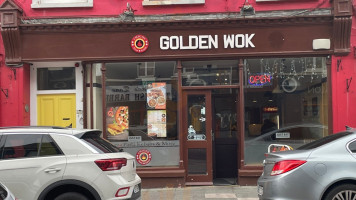 Golden Wok outside