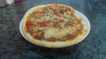 Trattoria Pizzeria Ai Tre Archi food
