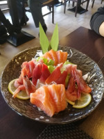 Nihori Sushi food