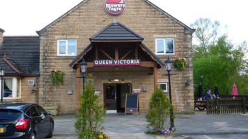 Brewers Fayre Queen Victoria outside