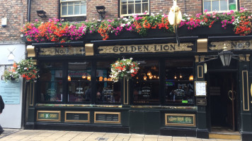 The Golden Lion inside