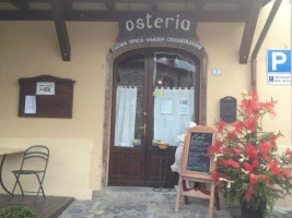 Osteria Clementina outside