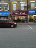 Mama's Peri Peri outside