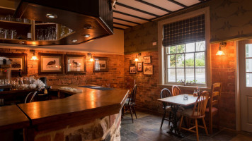 The Red Lion Inn At Stifford's Bridge food