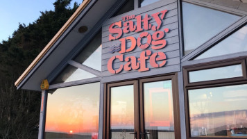 Salty Dog Cafe food