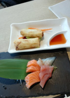 Sushi Noi food