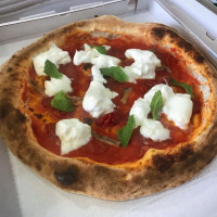 L'amalfitana Pizzeria D'asporto food