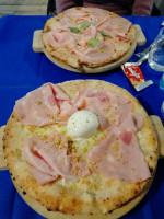 Pizzeria La Riviera Falerna food