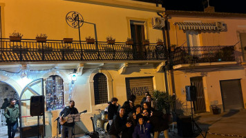 Casolini Vineria E Degustazioni food