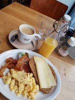 Hooghuys 'breakfast, Lunch And Drinks food