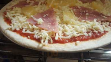 Pizza La Venezia food