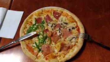 La Dolce Pizza Pasta food