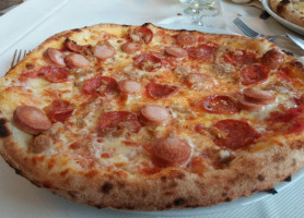 Pizzeria La Romantica Santa Maria food