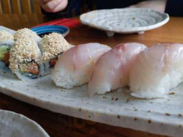 Tanuki Asian Sushi Express food