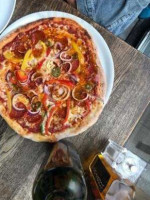 Woodstone Pizza And Wine food
