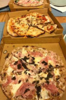 Lalotta Pizza E Pinsaria food
