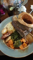 Horse And Groom food