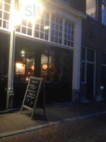 Cafe De V Delft food