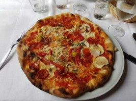 -pizzeria La Luna Rossa food