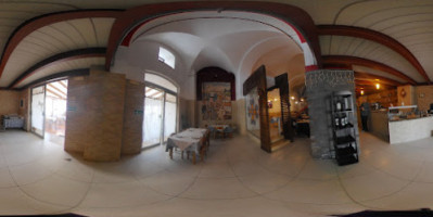 Taverna Angioina Cafe inside
