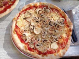 Pizzeria Sardegna Vof Joure food