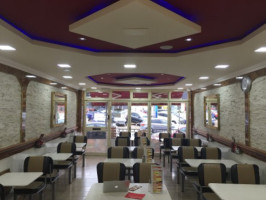 Redhill Pop Inn Cafe inside