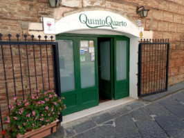 Il Club Dei Qulinari outside
