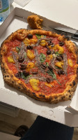 Pizz' Amore E Fantasia food