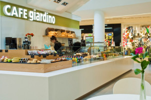 Cafe Giardino inside