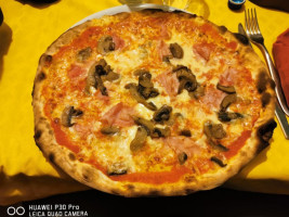 Pizzeria Ca Foresto food