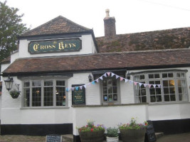 The Cross Keys Inn outside