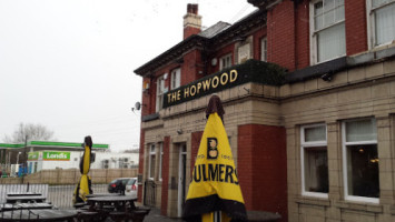 The Hopwood Arms outside