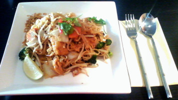 Kin Dee Thai food