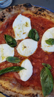 Pizza Gourmet Giuseppe Vesi food