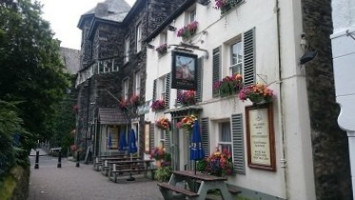 Stags Head outside