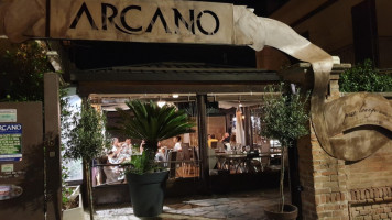 Arcano Pizza Lounge Design outside
