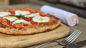 Pizzeria Marechiaro Di Mastro Vincenzo E C food