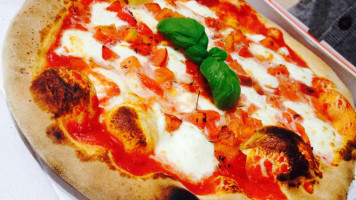 Master Pizza: Pizzeria Con Forno A Legna food