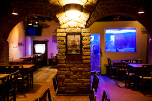 Bar Paninoteca Al Porton inside