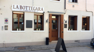 La Bottegara food