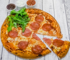 Pizza Merano food