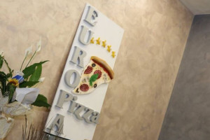 Pizzeria Europa food