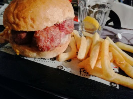 Foria 46 Beer And Burger food