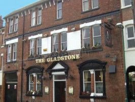 The Gladstone inside