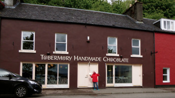 Tobermory Handmade Chocolate outside